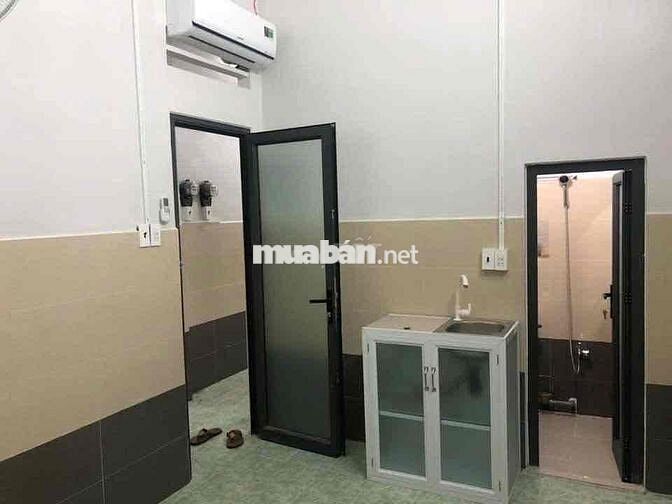 Cho thuê nhà 9pn, 8wc gần vòng xoay lê đại hành