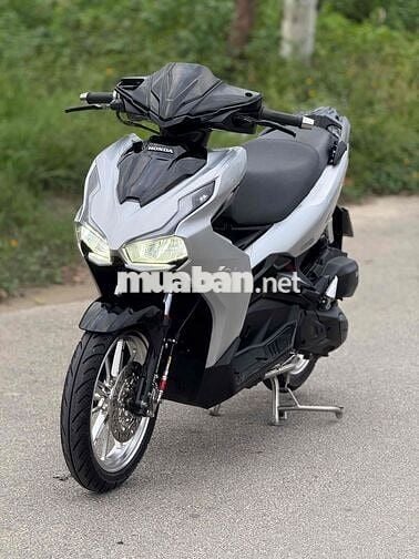 AB 2022 nồi mâm crom âu đỳ phụt sau RCB biển 43 má