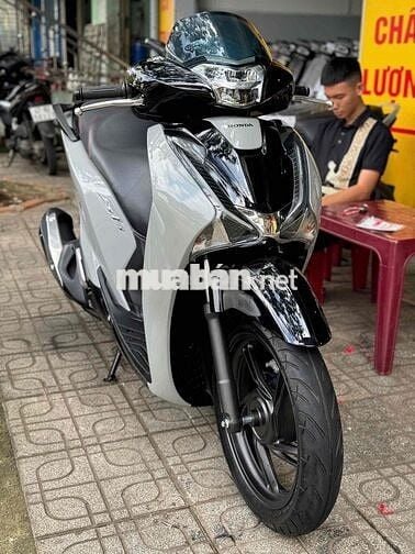 Honda SH 2018 Xám xi măng