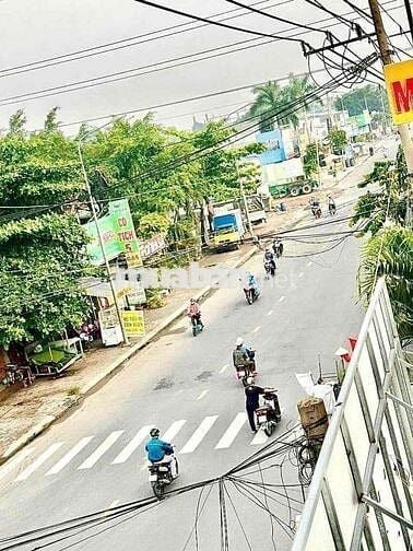 CẦN BÁN NHÀ MT KINH DOANH LÊ THỊ TRUNG