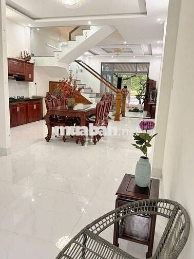 CHO THUÊ NHÀ 2 TẦNG MỚI: ĐƯỜNG PHẠM HỮU NHẬT - NGAY BÃI TẮM SƠN THỦY