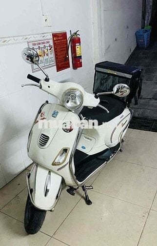 Vespa 2015- 3Vie Trắng,biển số đẹp 9 nút