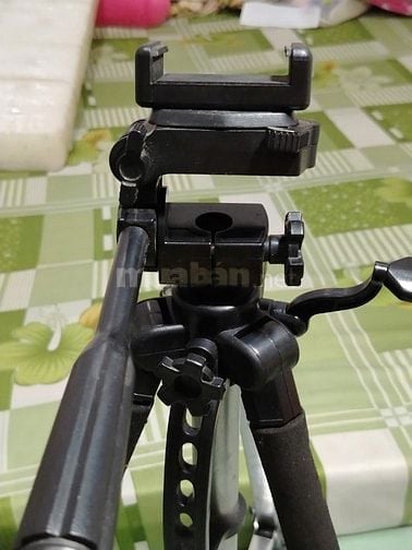 BÁN TRIPOD CŨ GIÁ RẺ – CẦN THƠ  Cần bán tripod còn mới 98%