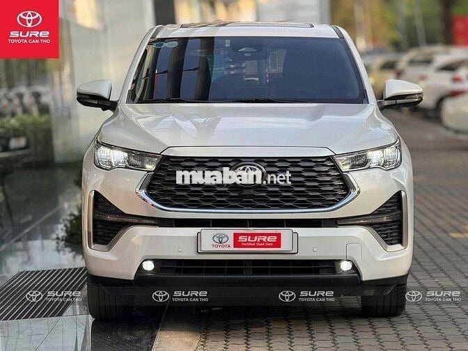 Toyota Innova Cross Hybrid 2024 - siêu lướt