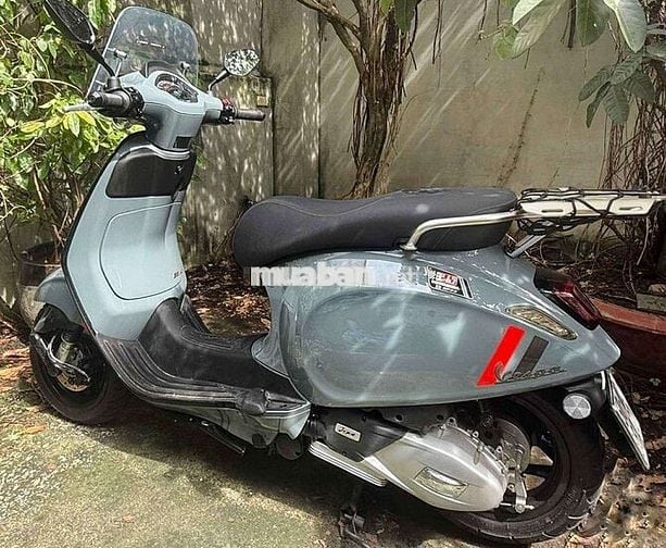 Piaggio Vespa Sprint 150 2025 Xám 500km