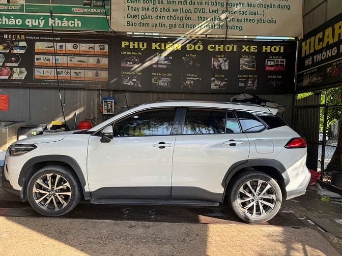 🚗 CẦN BÁN TOYOTA COROLLA CROSS 1.8V – SỐ TỰ ĐỘNG – MÀU TRẮNG – GIÁ CH