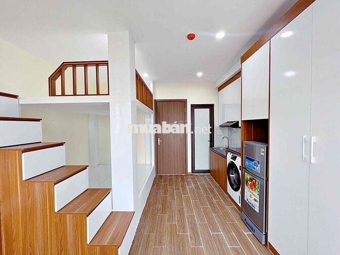 PHÒNG TRỌ CÓ CỬA SỔ TO BAN CÔNG RỘNG TẠI QUAN NHÂN, NHÂN CHÍNH