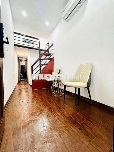 2.15 tỷ tập thể phố Lò Đúc 40m 2N1WC khép kín tầng 3, 2 thoáng full đồ