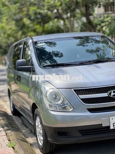Hyundai Starex 2011 2.5D MT - 130000 km