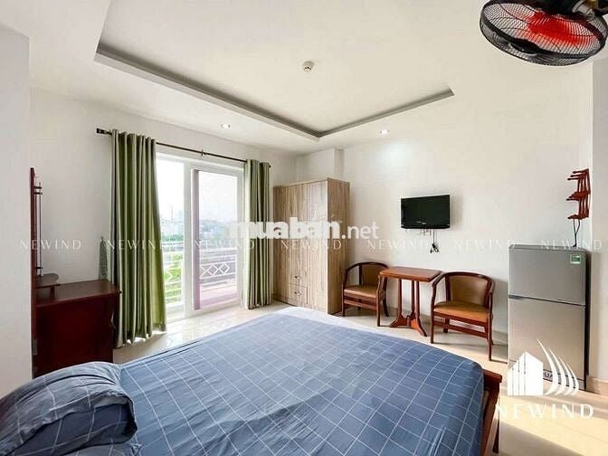 Cho thuê căn hộ ban công , full nội thất