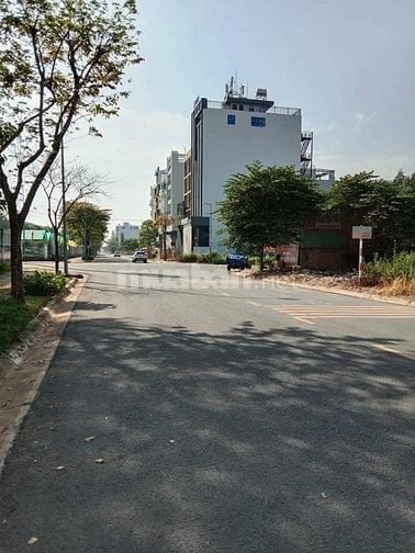 Bán đất mặt tiền đường Nguyễn Văn Kỉnh 8x20 giá 500tr/m