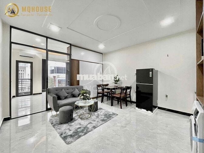 CHDV full nội thât 1pn ban công,cửa sổ máy giặt sát chợ Hoàng Hoa Thám