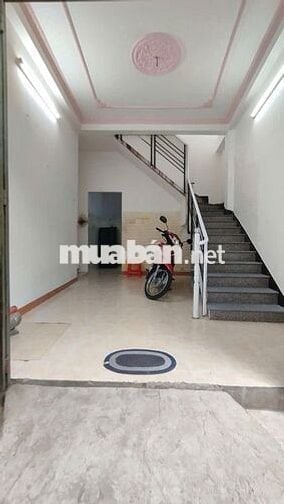 Pass nhà Nguyên Căn ở hẽm 623 Phạm Văn Chiêu