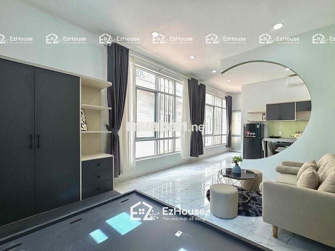 🏠Cho thuê1 phòng ngủ tách bếp cửa sổ trời Full nội thất ở CMT8 giá 8tr
