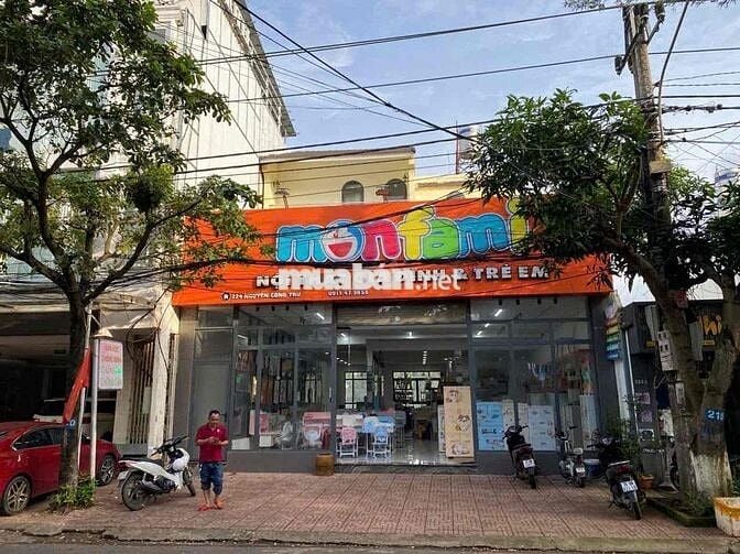 NHÀ MẶT TIỀN KD TRUNG TÂM TP 3 LẦU