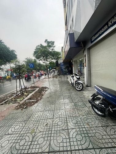 Cho thuê nhà mặt tiền Lý Thường Kiệt, P.15, Q.11 giá 28tr