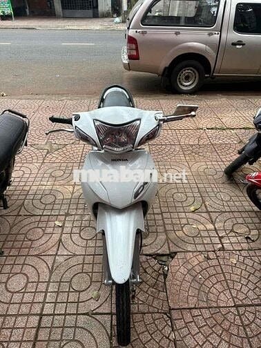 honda wave A - màu trắng