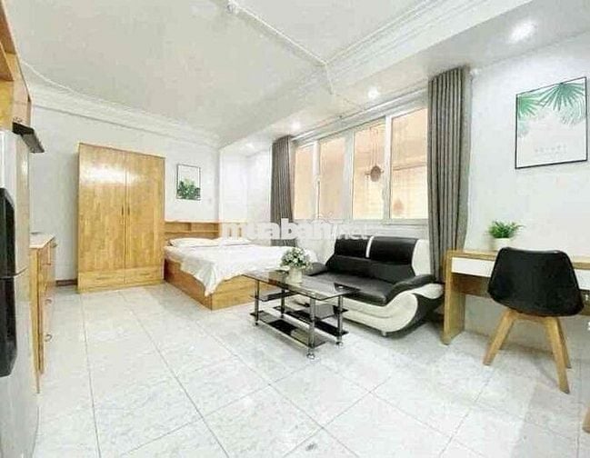 Cho thuê CHDV có cửa sổ siêu thoáng ở Lê Văn Sỹ - Phú Nhuận.