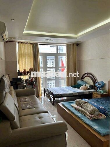 NHÀ ĐẸP FULL NỘI THẤT - CÓ MÁY LẠNH - TOLET KHÉP KÍN.