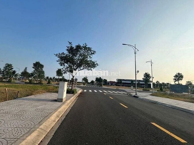 Đất nền Long Thành - Chỉ 13tr/m2 - Sổ hồng riêng - Mặt tiền đường lớn