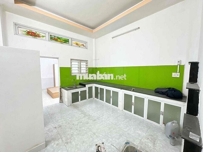 Phòng tách bếp 40m2 ngay vòng xoay mũi tàu