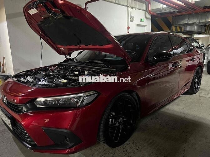 Civic RS 25100 km Đỏ, Xe đẹp, hãng bán đã test xe