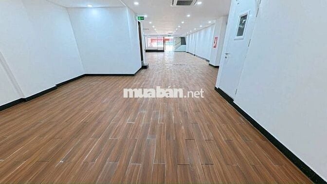 CHO THUÊ MBKD MẶT TIỀN ĐƯỜNG HOÀNG HOA THÁM 8X30M TRỐNG SUỐT
