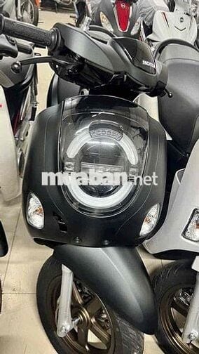Honda Scoopy Xe tay ga màu Đen Mới