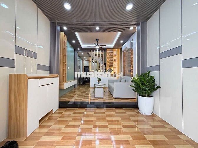 BÁN GẤP NHÀ PHỐ BCONS 1 TRỆT 3 LẦU CK 6% TRẢ TRƯỚC 30% SỔ HỒNG RIÊNG