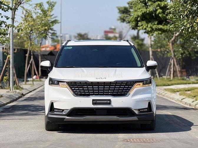 Kia Carnival 2024 2.2D Signature 31000 km