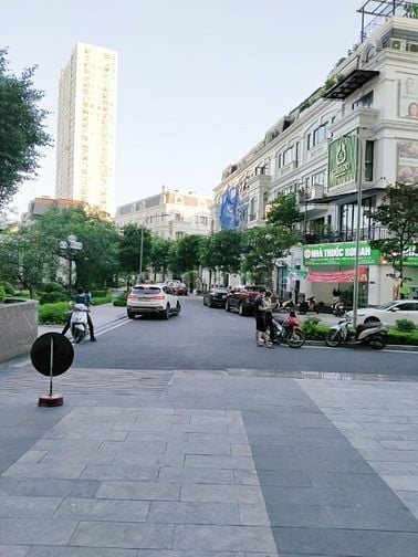Cho thuê căn LK Roman Plaza view nội khu, dt 80m2. Giá thỏa thuận