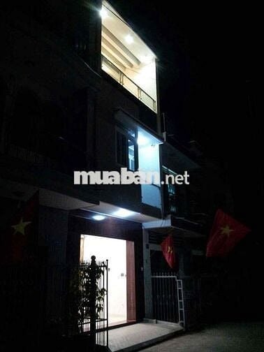 Cho thuê nhà 1 trệt 2 lầu, đầy đủ nội thất – Trung tâm TP. Biên Hòa.