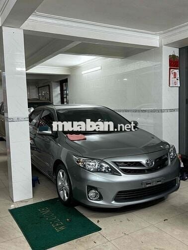 Altis 2012 2.0V - 82000 km