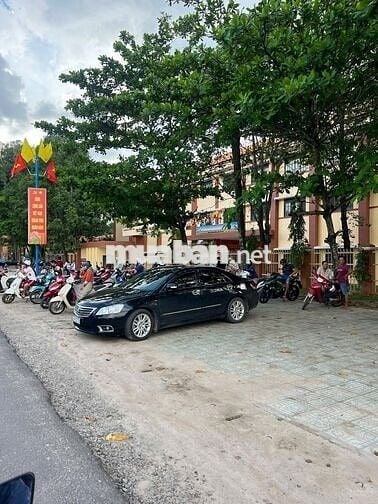 Ngộp bank cần ra lô đất Mt DH519 đối diện trường tiểu học Tân Hiệp