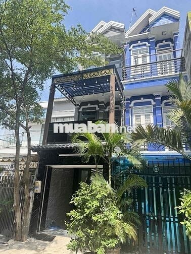 Nhà lầu 4 phòng ngủ hẻm thông, nội thất như hình, đg Lê Văn Lương