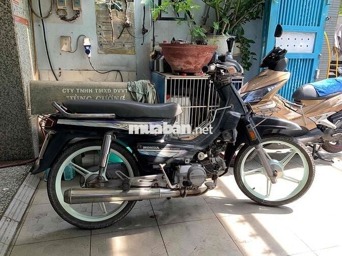 Honda Dream màu Đen