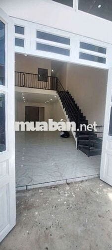 Cho thuê nhà mt tx 22 kinh doanh buôn bán nhỏ giá 9tr