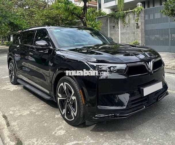 VinFast VF9 Plus 2025 màu đen, mua Pin