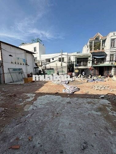 BÁN ĐẤT QUẬN 7- HẺM 16O NGUYỄN VĂN QUỲ- GẦN KHU BỘ CÔNG AN- Nhỉnh 4 Tỷ