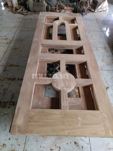 Tuyển thợ mộc có tay nghề, ưu tiên gỗ,có ăn chỗ ở tại Bình Chánh TPHCM