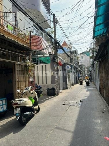 Cho thuê nhà HXH Hoàng Sa P5 tân Bình, 4x15, 2 tầng BTCT, Giá  13/Th