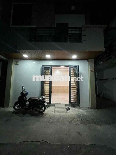 Nhà Mới Xây Cho Thuê ( Có Bancong )