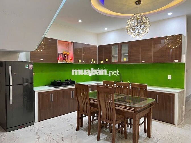 CC cho thuê nhà 3 tầng mặt tiên khu Hoà Xuân