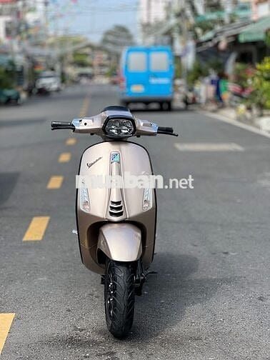 Vespa Sprint 125 iget abs Vàng TFT 14.000 km
