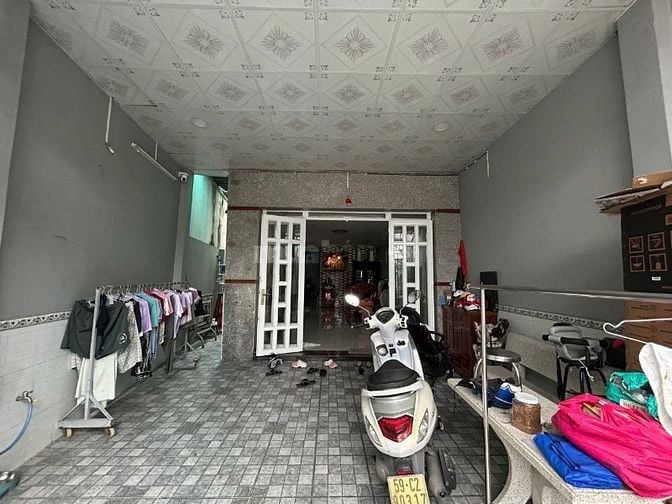 Nhà phố một lầu hẻm xe hơi phước kiểng nhà bè 