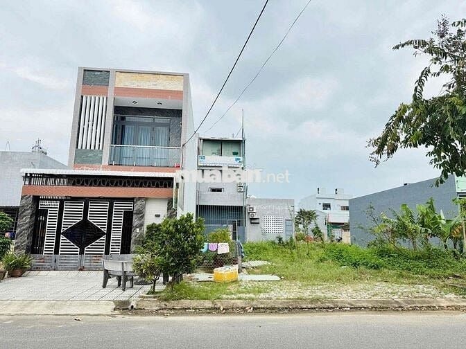 Phạm Đức Nam gần Lê Trí Viễn Song song Võ Chí Công