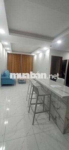 căn hộ 3 phòng có sẵn nội thất cho thuê 8tr, gần AEON