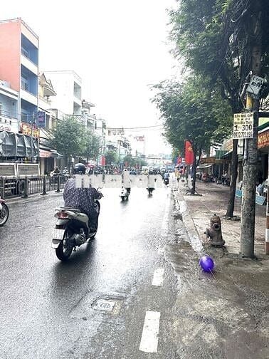 Nhà bán chính chủ Tùng Thiện Vương phường 13 Quân 8