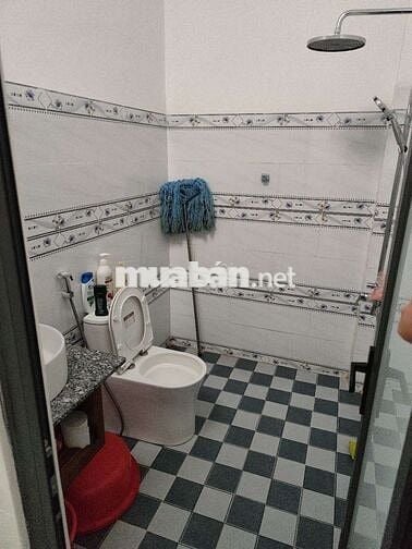 Cần pass nhà nguyên căn đường Phùng Hưng