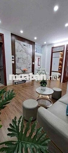 Bán chung cư Mặt phố Phan Đình Giót 52m 2 ngủ full nội thất